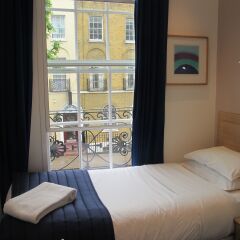Alhambra Hotel 3* Номер с общей ванной комнатой