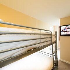 Edinburgh Capital Hotel 3* Стандартный номер с двухъярусной кроватью