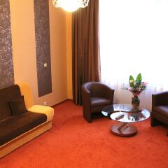 Отель Residence Goethe U Trí Mourenínu 4* Апартаменты с различными типами кроватей