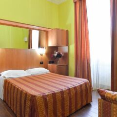Hostel Beauty Стандартный номер с двуспальной кроватью