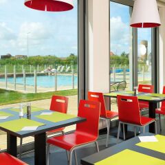 Отель Ibis Styles Zeebrugge гостиничный бар