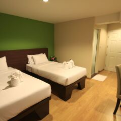 Отель Laemchabang City 4* Номер Делюкс