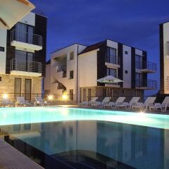 Апартаменты New Line Village Apartments популярное изображение