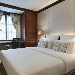 Отель Warwick Brussels 5* Номер Classic с двуспальной кроватью