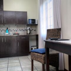 Отель De Old Drift Guest Farm 4* Коттедж с различными типами кроватей