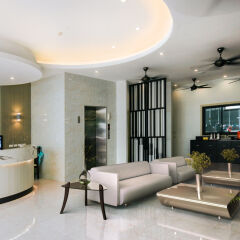 SunSeaSand Hotel лобби