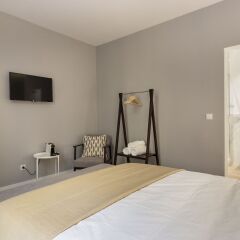 Отель The Hygge Lisbon Suites - Picoas 4* Люкс повышенной комфортности с различными типами кроватей