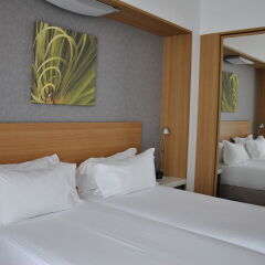 Отель Hilton Garden Inn Milan North комната для гостей фото 12