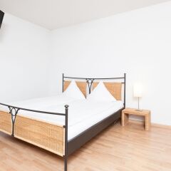 Апартаменты Apartments Swiss Star Sihlfeld Апартаменты с различными типами кроватей