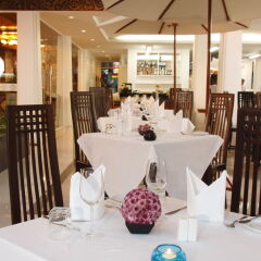 Rayaburi Hotel Patong ресторан