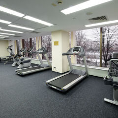 Гостиница Crowne Plaza Moscow World Trade Centre фитнесс-зал