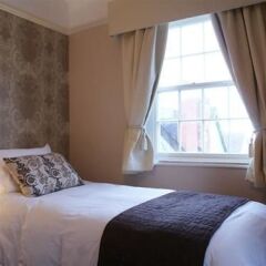 Отель The Crescent Guest House 3* Стандартный номер с различными типами кроватей