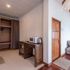 Отель Twin Bay Resort 3* Люкс с различными типами кроватей