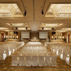 Отель Conrad Centennial Singapore конференц-зал