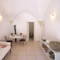 Отель B&B Corte dei Romiti Полулюкс