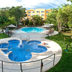 Отель Courtyard By Marriott Cancun Airport Мексика, Канкун - отзывы, цены и фото номеров - забронировать отель Courtyard By Marriott Cancun Airport онлайн открытый бассейн фото 3