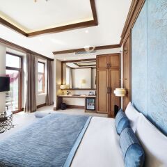 Grand Hotel de Pera 4* Люкс с различными типами кроватей