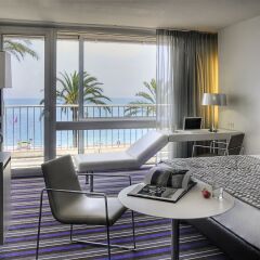 Отель Mercure Nice Promenade Des Anglais 4* Улучшенный номер с различными типами кроватей фото 11