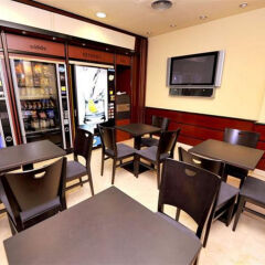 Hotel Glories ресторанный дворик фото 2