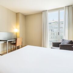 Hotel ILUNION Auditori комната для гостей фото 9