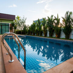 Отель Jinda Resort открытый бассейн фото 2