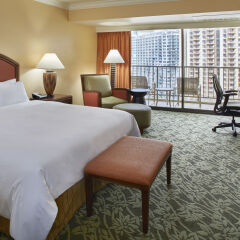 Отель Hilton Hawaiian Village Waikiki Beach Resort 4* Стандартный номер с различными типами кроватей фото 9