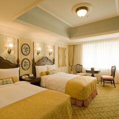 Tokyo Disneyland Hotel 4* Улучшенный стандартный номер с различными типами кроватей