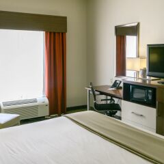 Отель Holiday Inn Express Vicksburg 2* Стандартный номер с различными типами кроватей