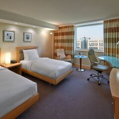 Отель Hilton Düsseldorf 5* Стандартный номер с различными типами кроватей фото 2
