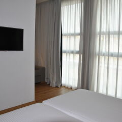 Отель Hilton Garden Inn Milan North комната для гостей фото 11