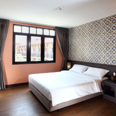Отель Rambuttri Village Inn & Plaza 3* Улучшенный номер с различными типами кроватей фото 9