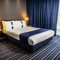 Отель Holiday Inn Express Manchester CC - Oxford Road комната для гостей фото 9
