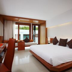 Отель La Flora Resort Patong 5* Номер Делюкс с двуспальной кроватью