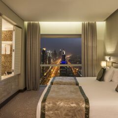 Millennium Plaza Hotel 5* Улучшенный номер с 2 отдельными кроватями