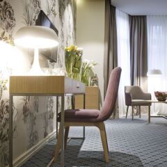 Jump INN Hotel Belgrade 4* Люкс повышенной комфортности с различными типами кроватей фото 2
