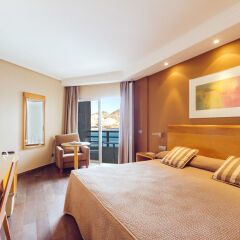 Hotel Sercotel Spa Porta Maris комната для гостей фото 5