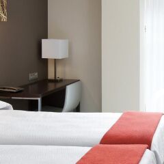 Отель NH Barcelona Diagonal Center комната для гостей фото 5