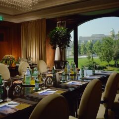 Отель Four Seasons Gresham Palace банкетный зал фото 2