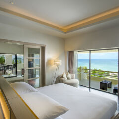 Отель Hilton Phuket Arcadia Resort and Spa 5* Улучшенный люкс