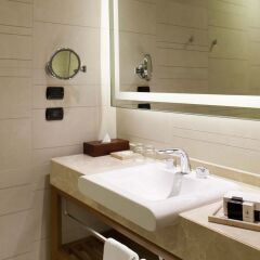 Eastin Grand Hotel Sathorn раковина ванной комнаты