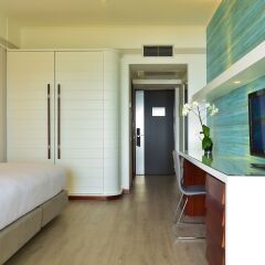 Pestana Alvor Praia Beach & Golf Hotel 5* Люкс с различными типами кроватей