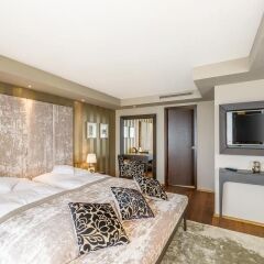 Отель Lausanne Palace 5* Полулюкс
