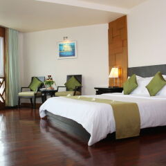 Отель Sea Breeze Jomtien Resort комната для гостей фото 6