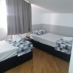 Exclusive Hotel 2* Стандартный номер с 2 отдельными кроватями
