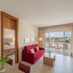 Отель Blau Privilege Porto Petro Beach Resort & Spa 5* Люкс с различными типами кроватей