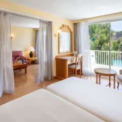 Отель Grupotel Molins 4* Полулюкс с различными типами кроватей