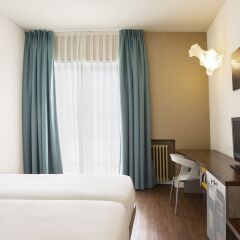 Отель Petit Palace Tamarises 3* Стандартный номер с двуспальной кроватью