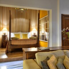 Отель AX ¦ Palazzo Capua 4* Люкс повышенной комфортности с различными типами кроватей