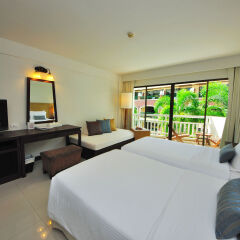 Отель Ramada by Wyndham Phuket Southsea 4* Улучшенный номер разные типы кроватей фото 3