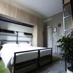 Отель Versoverde Alzaia Naviglio Grande Италия, Милан - отзывы, цены и фото номеров - забронировать отель Versoverde Alzaia Naviglio Grande онлайн комната для гостей